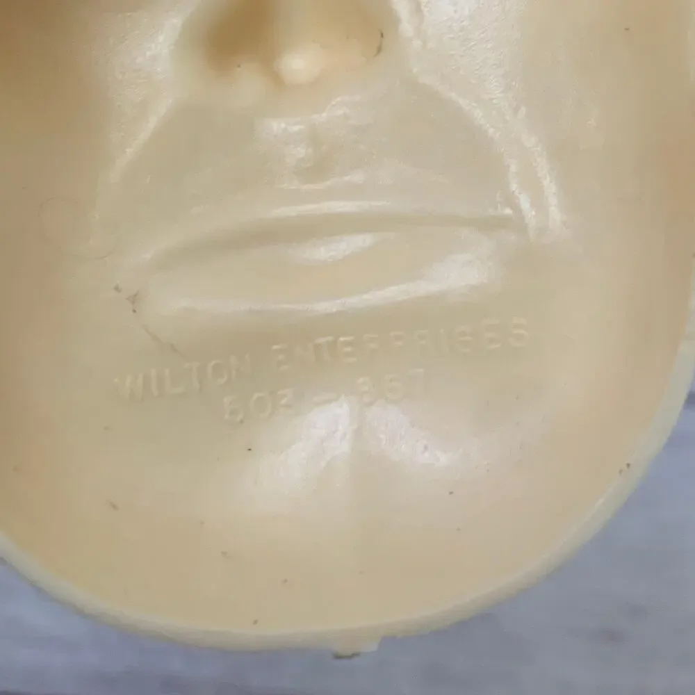 Vintage Wilton Superman Cake Topper Set of 3 Plastic Face Tie and S Shield Logo